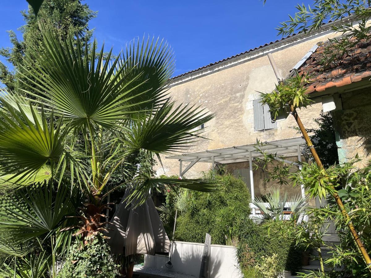 Chambre Paisible Dans Une Ancienne Batisse Renovee Issigeac Exteriér fotografie